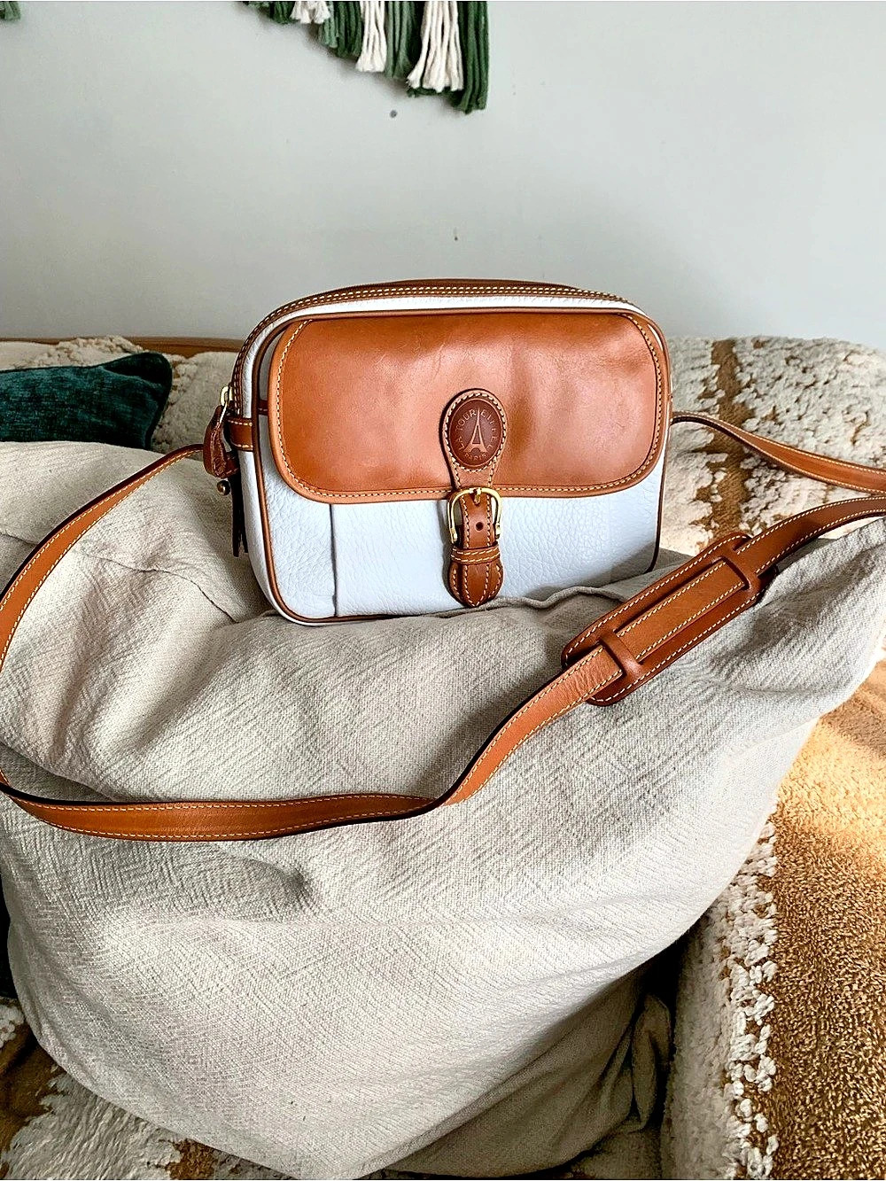 La Tour Eiffel Paris , Women's Leather White & Brown Crossbody New without tag